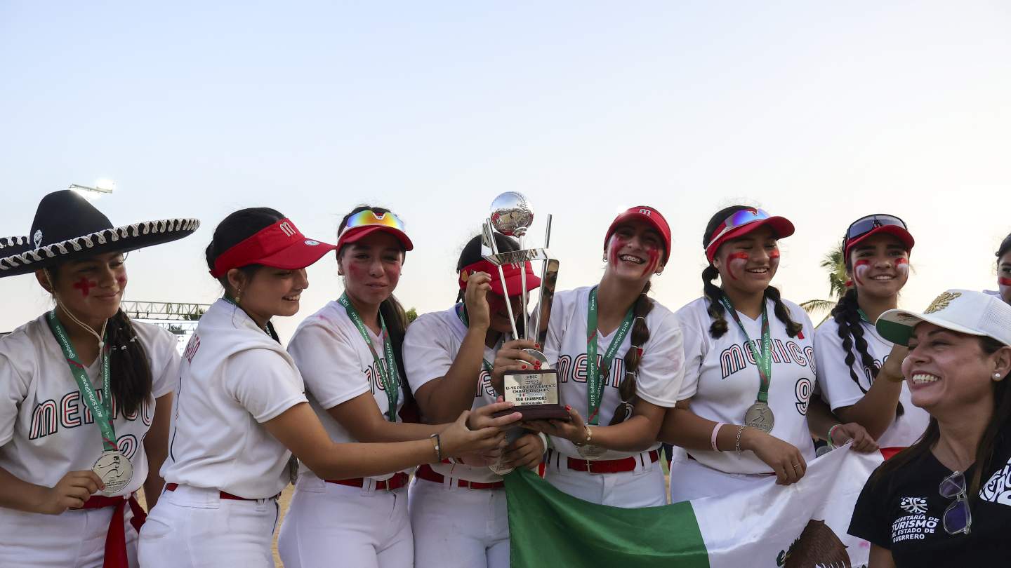 MÉXICO, YA CON PASE AL MUNDIAL, TERMINA CON PLATA EN PANAMERICANO DE SOFTBOL FEMENIL U15 